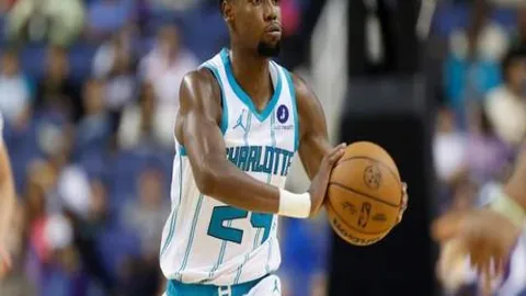 歐冠週最佳进球评选精华回顾：萊奥千里迢迢冲刺、巴雷拉禁区惊艳破门！